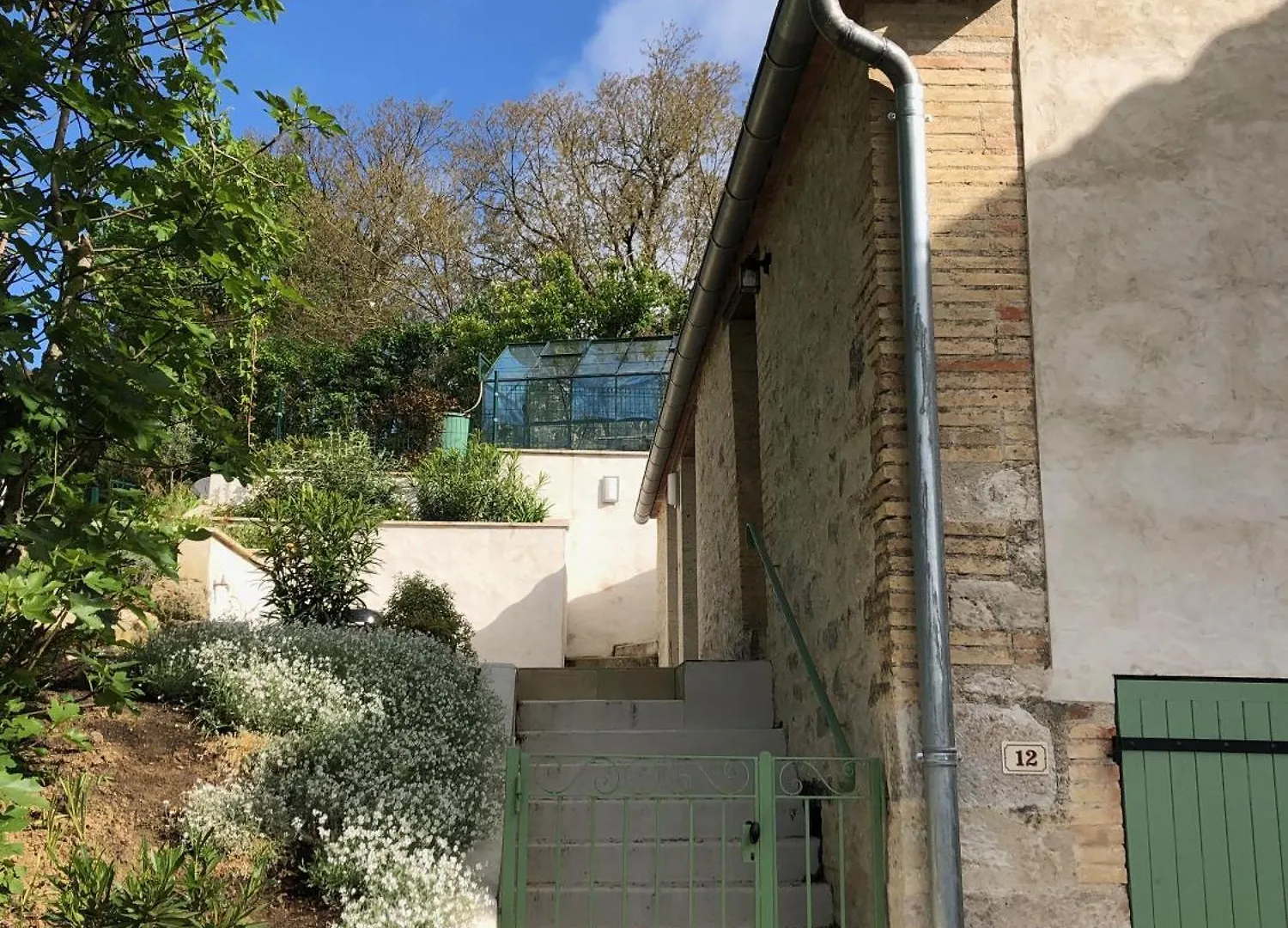 Newly Converted Barn, Magnificent Vues, Garden And Pool Lauzerte France