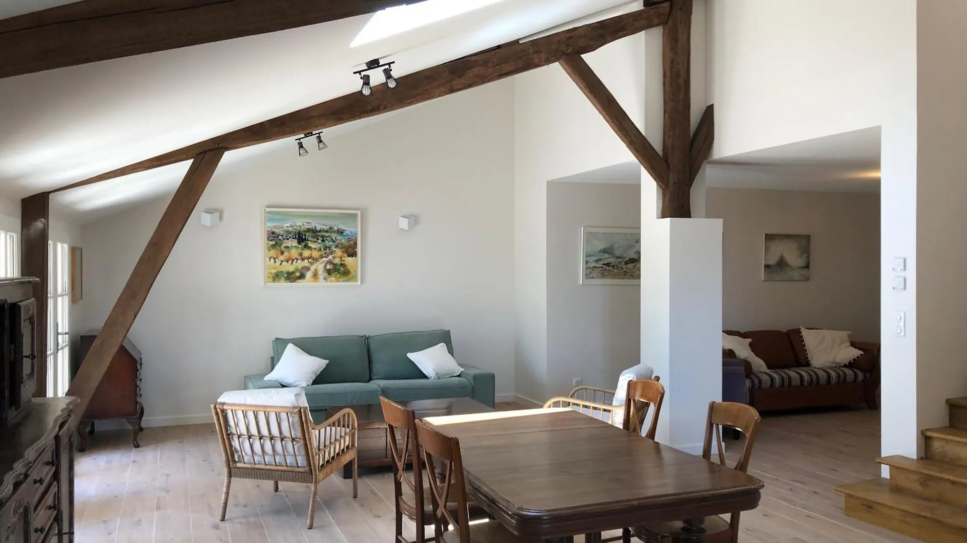 Newly Converted Barn, Magnificent Vues, Garden And Pool Lauzerte Holiday home