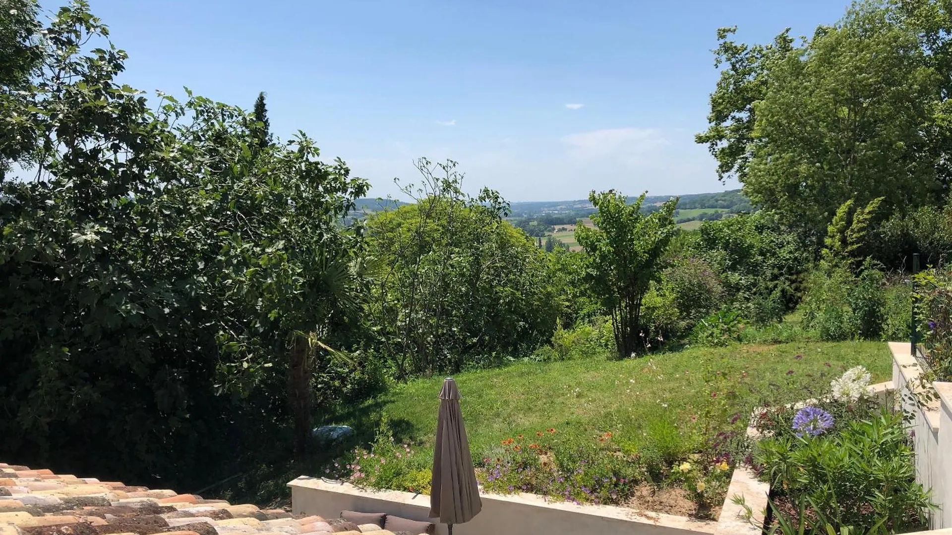 Newly Converted Barn, Magnificent Vues, Garden And Pool Lauzerte